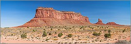 Monument Valley - Navajo Tribal Park - Eagle Mesa, the Setting Hen en vue panomarique réalisée avec CANON 5D + EF 100 macro F2,8