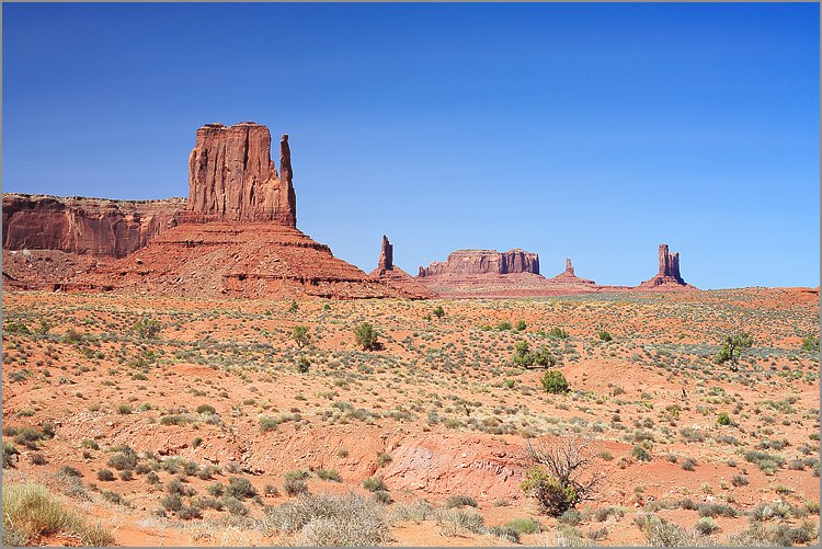 Monument Valley (Navajo Tribal Park) Camel Butte - photo réalisée avec CANON 5D + EF 50mm  F1,4