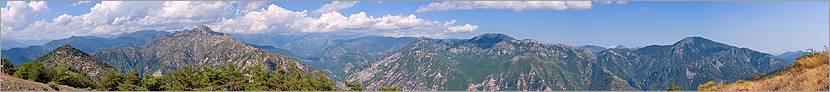 Panoramique au sommet de la madone d'Utelle (CANON 10D + EF 17-40 L)